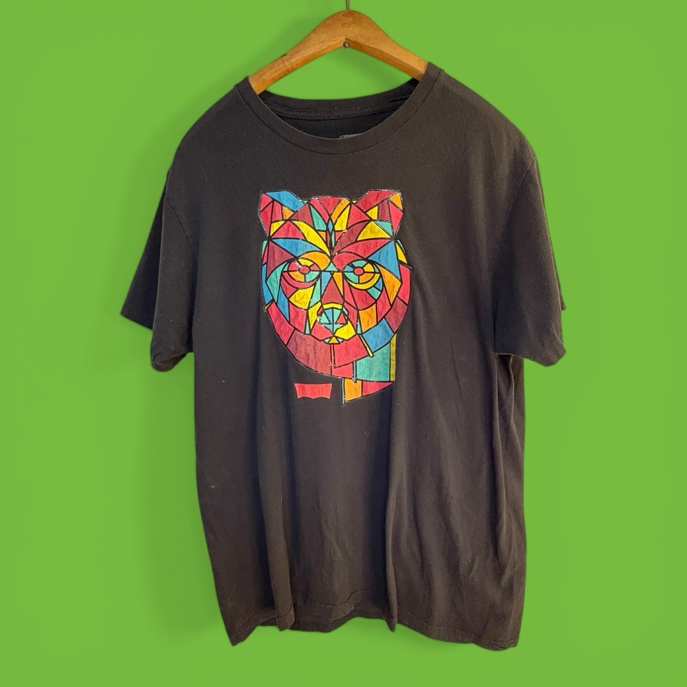 Levis T Shirt L Black Short Sleeve Graphic Tee Cotton Psychedelic Bear Vintage